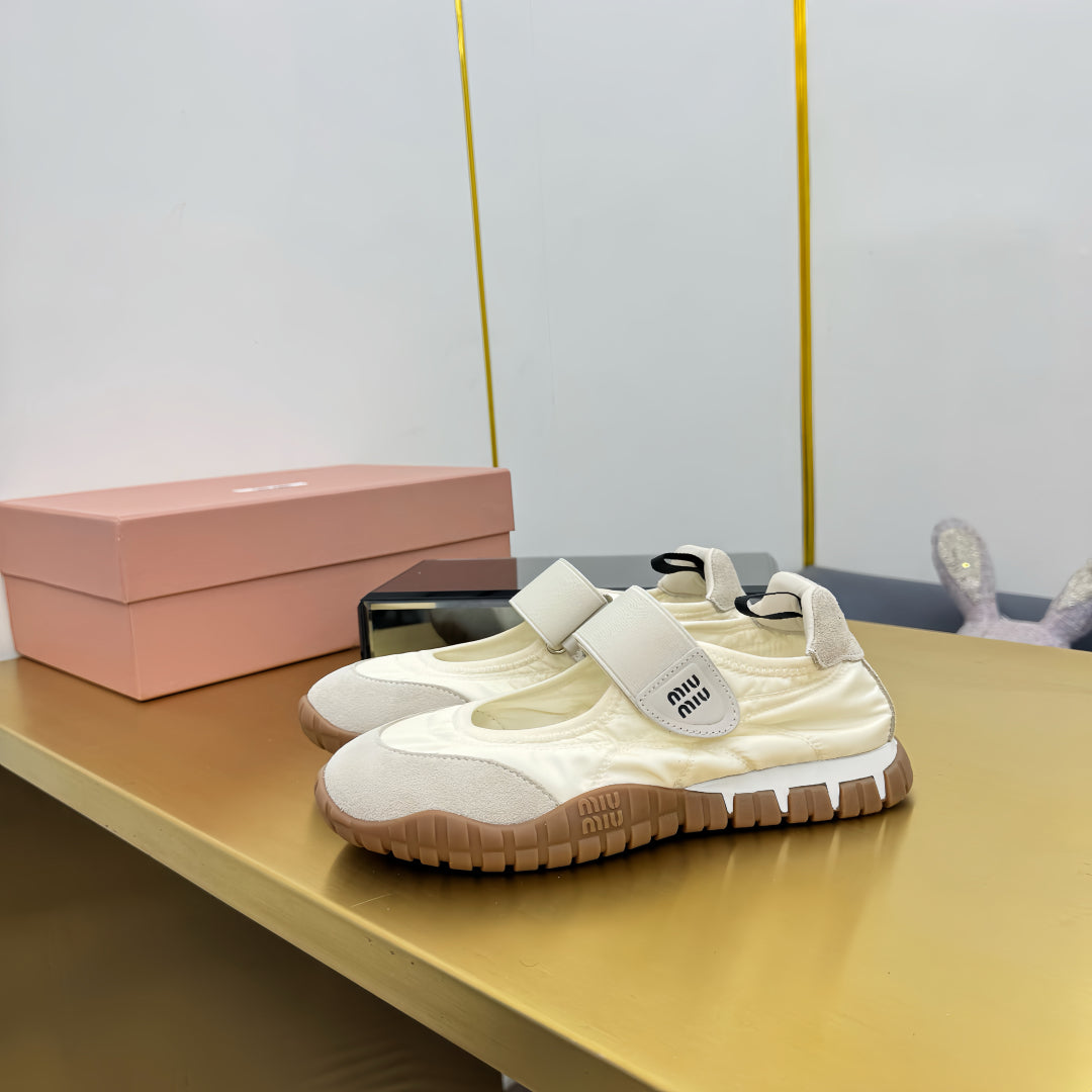 BALLERINAS SHOES IN WHITE TYRE TECHNICAL FABRIC GREY SUEDE