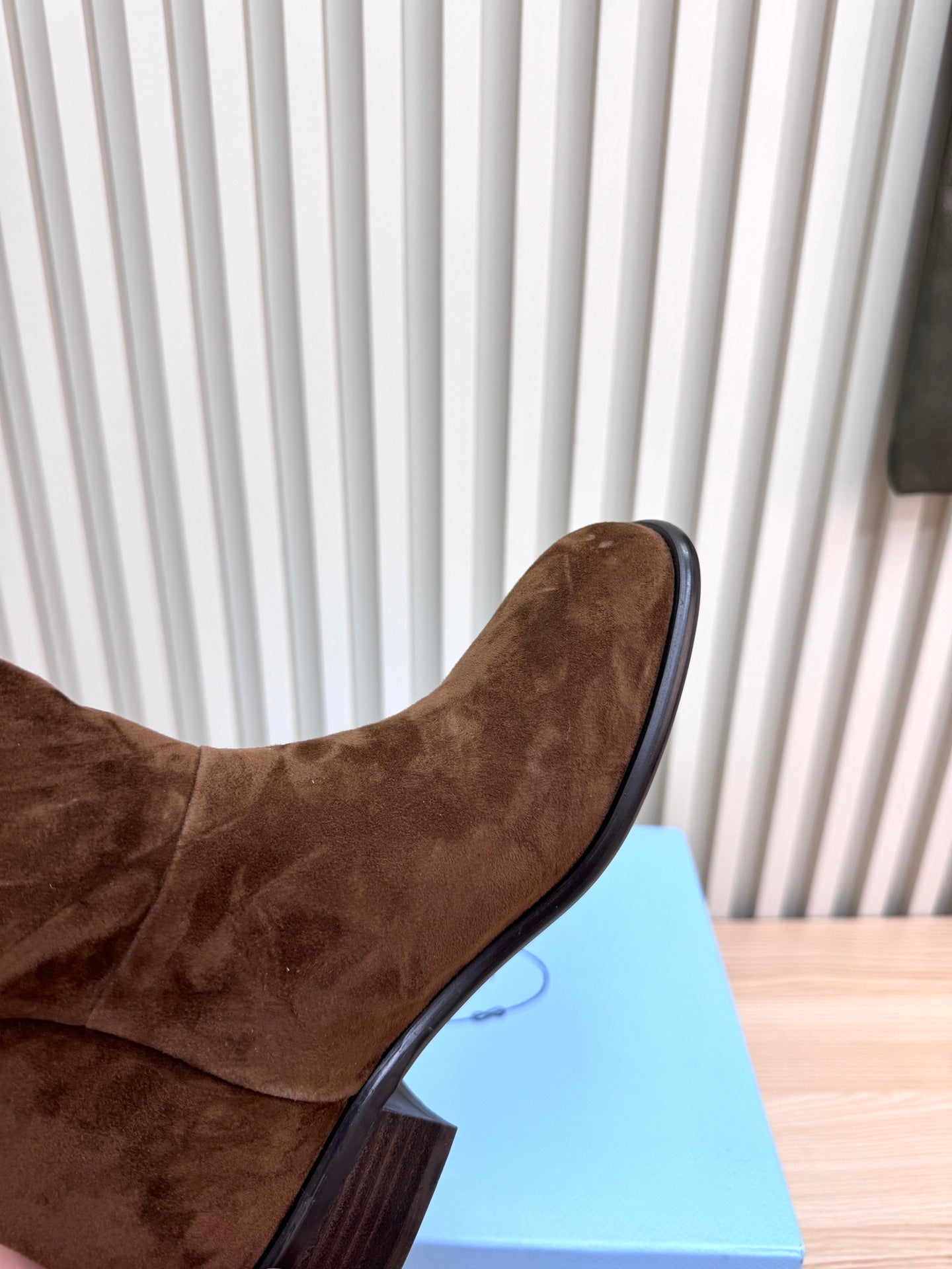 PRADA 25S LOW-CUT BOOTS IN RK BROWN SUEDE