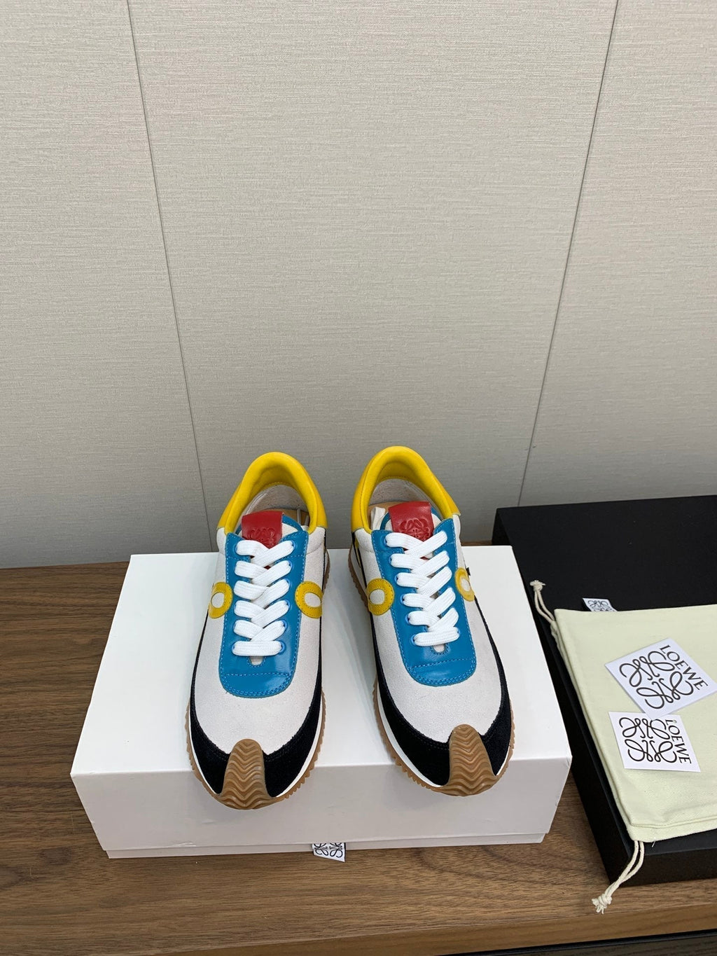 LW FLOW RUNNER SNEAKER WHITE-BLUE SUEDE